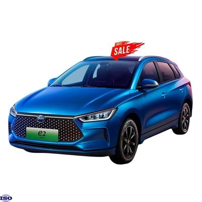 Harga yang bagus 2023 BYD E2 EV Car Fast Charging 0.5h 80% murni listrik kendaraan roda empat untuk NEDC jangkauan jelajah 301-401KM di pasar energi on line