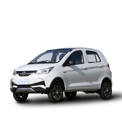 Harga yang bagus 2024 Electriccar Max Range 400km Autos Electric 4 Wheel Solar Panel Mobil LHD Logo Depan Posisi Pengemudi Belakang on line