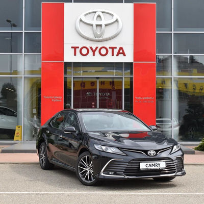 Harga yang bagus 2023 To-yota C-amry Hybrid Sedan dengan Full Speed Adaptive Cruise dan Electric Sunroof Minimal Grand Clearance 15°-20° on line