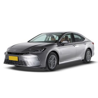 Harga yang bagus 72kw Combined Maximum Power Toyota Camry 2024 Hybrid Gasoline Bensin Mobil sedan EV Listrik mewah on line